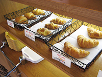 Café Deux（カフェ・ドゥー）のパン台